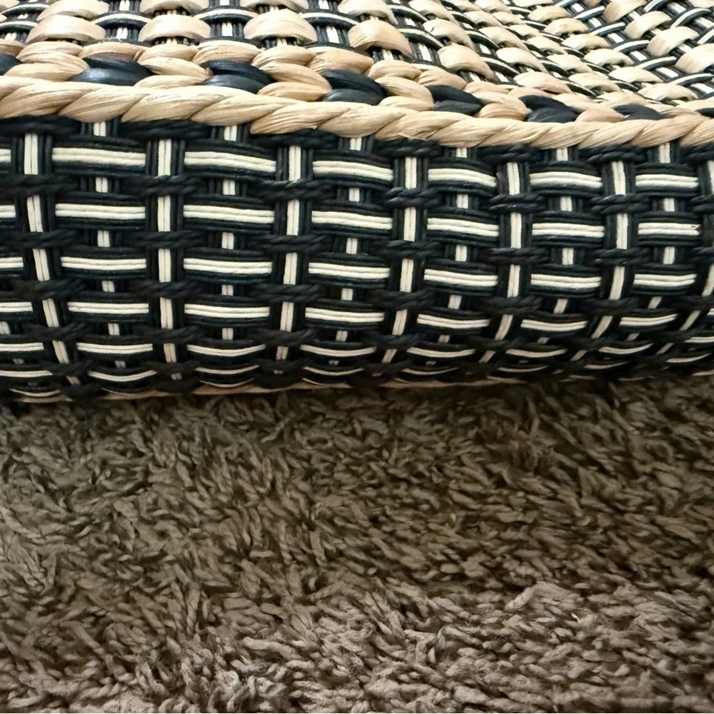Elegant Woven Tote Bag - Black and Tan